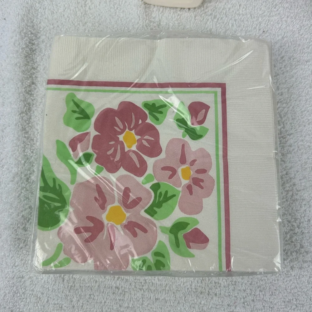 NIB - VTG Avon Bunny Napkin Holder with 25ct Napkins(unopened)Floral Design